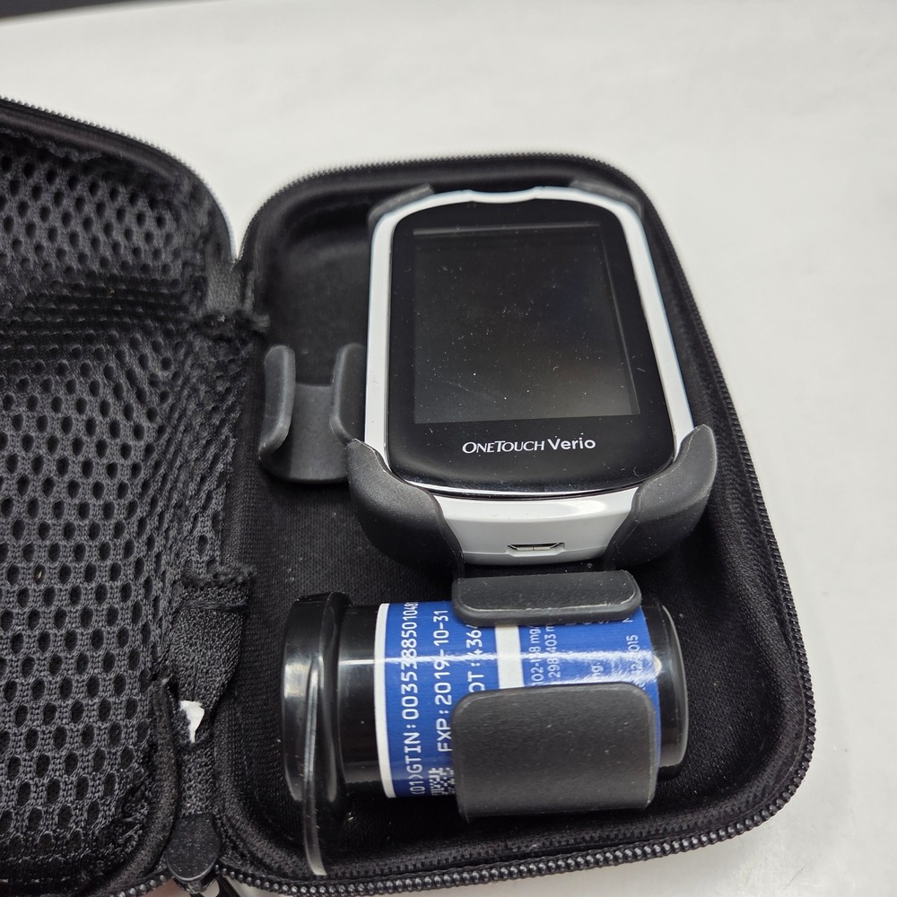 OneTouch Verio Blood Glucose Meter System with Hard Carrying Case Black